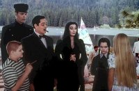 Die Addams bringen ihre Kinder ins Ferienlager